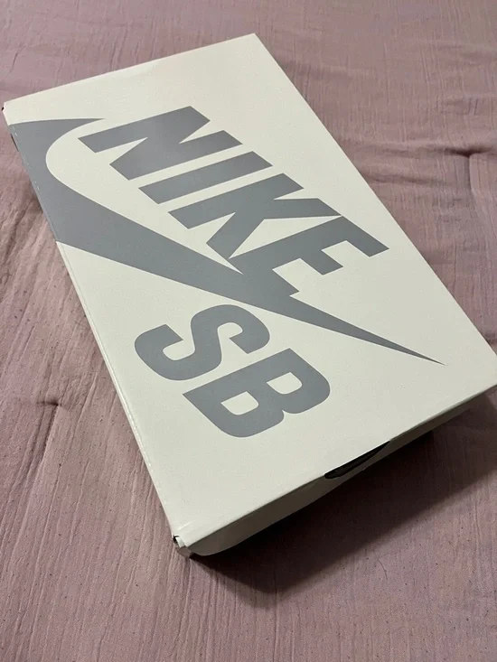 Nike Dunk SB Low Powerpuff Hot Pink with Orange Swoosh (NEW W. Box) - Picture 8 of 9